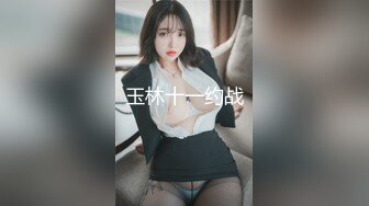 文轩探花约了个甜美肉肉身材纹身妹子啪啪，翘起屁股口交舔弄上位骑坐抖动自己套弄