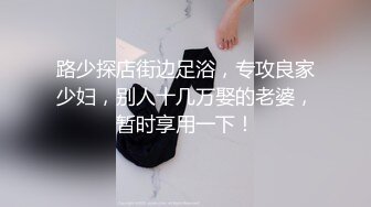   漂亮大奶眼镜美眉 在家被男友无套输出 内射 上位骑乘大屁屁一霍霍就缴械