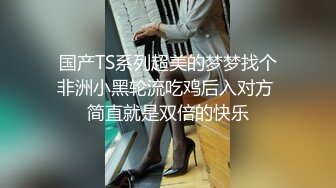 漂亮少妇3P 被两个单男连续轮流着猛怼 都来不及拔出鸡吧 逼里内射了一丢丢