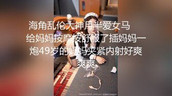 白色浴缸房偷拍拨过火罐的男主很猛，操了两次中途接了微信语音把妹子操哭了