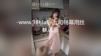 这位丰满的韵味少妇一进门就要脱裤子，换谁受得了？最美的奶子之一，饱满白皙手感最佳！被插内射，爽到咬手指