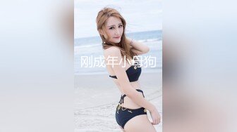  很棒的哺乳期小少婦露臉跟小哥激情啪啪給狼友看，小逼很嫩讓小哥吃著奶子玩弄