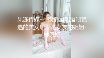 妹子玩3P ktv貌似k药了 都停不下来了 最后腿抽筋都站不起来