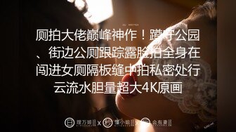  模特身材长发妹子坐在皮沙发上卖力吃鸡，后入露脸操逼，解锁超多姿势