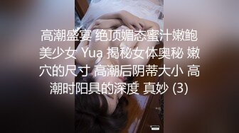 ❤️❤️眼镜骚熟女3P大战，两根屌轮流吃，骑乘边操边插嘴，后入猛怼小骚货，骑脸舔骚B，太骚了