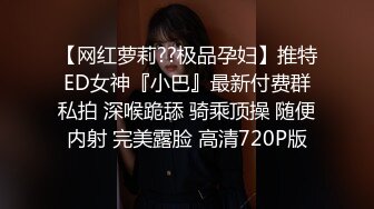 韵味轻熟女紫薇 有这么漂亮的妈妈 儿子在背地里对着她不知撸了多少遍 把自己给振高潮了