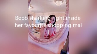 Boob sharking right inside her favourite shopping mall