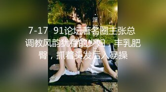 巨乳小模放福利給色影師幫他足交打奶砲